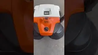 Kehrmaschine - 2022 STIHL KGA 770 / 2x Akkus + Ladeger&auml;t