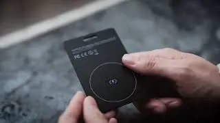 Momax PinCard Pro Rechargeable Find My Tracker
