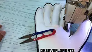 Goalkeeper gloves 🧤best in the world 🌎 #gksaver #footballchallenge
