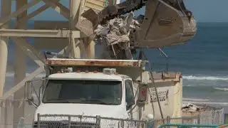Port Orange buildings damaged during hurricanes being demolished