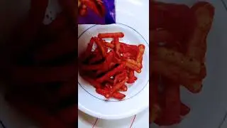 Takis Hot chili pepper & lime (TORTILLA CHIPS) yummy