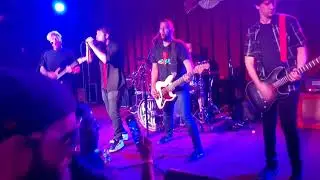 Falling down by Run The Riot @ New World Brewery