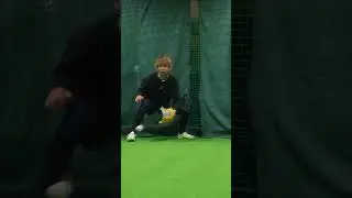 平成なら怒られる捕り方だが...😂😂😂 #shorts #野球 #funny