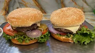 How to make the most delicious burger.#burger #fyp #yt #burgersauce #fastfood #trending #viralvideo 