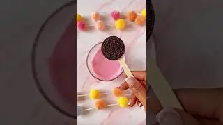 Easy chocolate covered oreo pops recipe//How to make Oreo pops// Oreo pops#pops#oreopops#treanding