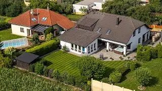 Luxusní rodinný dům ve Zlatníkách NA PRODEJ – Moderní bydlení pro početnou rodinu u Prahy