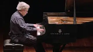 Rachmaninoff - Prelúdio Op.32 No.12 em sol# menor (Nelson Freire, piano)