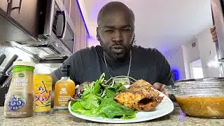 @AlphaDeLewisFitness eats @NinaUnrated  style Air Fried Fish!