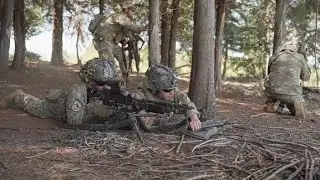 US paratroopers master heavy weapons in Kenya