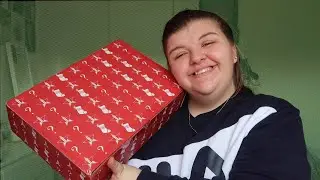 UNBOXING THE DELUXE JEFFREE STAR COSMETICS MYSTERY HOLIDAY BOX 2019! + A GIVEAWAY (ENDED) |
