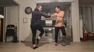 Paris Chainsmokers Léo Lorenzo & Mélodie Paletta West Coast Swing Impro