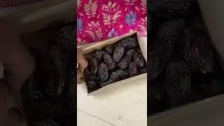 Jumbo Dates | Medjoul dates #food #dates #shorts #youtubeshorts #different #jumbo #healthy