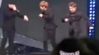 TeukMin moment #43 Get Shuffling