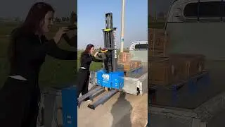 Electric forklift for getting on and off vehicles #forklift #forkliftdriver #forkliftoperator