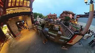 Shanghai old town nanshi walking