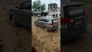 Toyota Innova stucked into sludge  #innovation #innova #toyota #fortuner #thar #offroad #offroading