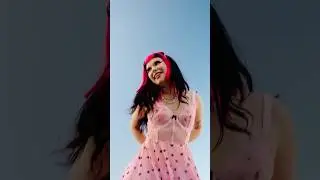 Me & The Mirror - MARiMARi visualiser