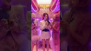 SNSD Taeyeon Hyoyeon teases Sunny cuz she has no passport to access on stage LOL SMTOWN Live Party