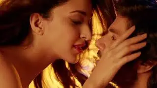 Tu cheez badi hai mast mast new song Machine Movie by umer butt