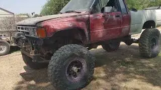 4bt Cummins 1984 Toyota pickup rockcrawler project