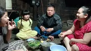 Ăn tối cuối năm mọi người 