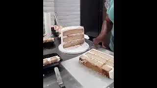 How to break down and cut a tiered cake
