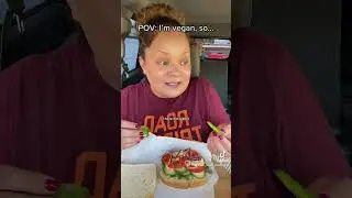 Некоторые из вас были возбуждены😂 #веган #шорты #кормлениешортами