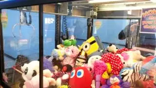 LOOKY BOO BOO (WITH FINGERNFRETS) Skill Crane Winning Claw Machine Wins