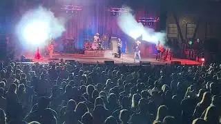 You Look Like I Need a Drink - Justin Moore September 5, 2024 in Charlotte, N.C.