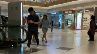 People watching Singapore