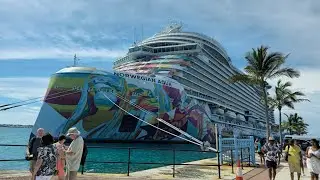 R&R Travelers Day at The Royal Naval Dockyard in Bermuda