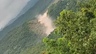 ခင်ဗျားတို့ သိချင်နေတဲ့ ပေါင်းလောင်းဆည်ရေမလွတ်ပါဘူးဆည်လည်းမကျိုးပါဘူး။ရေပိုလွှဲကရေ ကျော်နေတာကြာပါပြီ