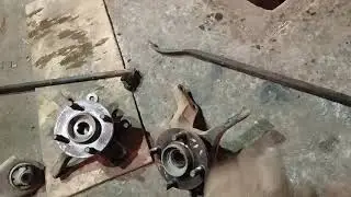 Nissan March K12. Ремонт передней подвески.
