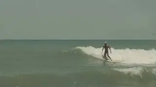 Surf en Esmeraldas Ecuador (estero de pl&aacute;tano)
