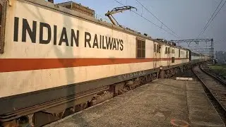 LOCO FAILED !! BONDAMUNDA WAP7 Rescued DEAD GMO WAP7 with New Delhi - Howrah Parcel !!