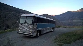 Mountain Pass Hwy 99 in the Bus - 1981 MCI MC9 - DD8v71