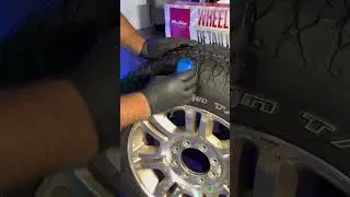 How to dress a clean tire! #detailingworld #detailing #autodetailing #shorts