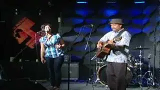 Ho'okahileo - Performing 