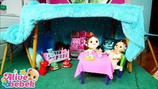 Kız oyunları. Oyuncak bebek Alive ile oynayalım. Bebek bakma oyunları.