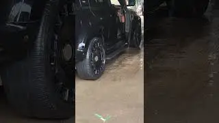 Land Rover Defender automatic side stepper (foot step) Luxury meets convenience