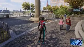 Marvel's Spider-Man 2: Miles hugs a fan