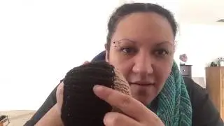 APLCrafts Handmade Episode 8: Sleep will come but first knitting