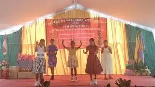 Dance Lonceng Natal Siswa SMP Mikael Merauke - Papua Selatan @anakmerauke #Loncengnatal #dance  