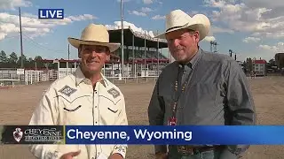 Bull riding takes center stage at Cheyenne Frontier Days