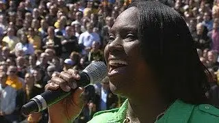 CHC@PIT: McCutchen's mother sings national anthem