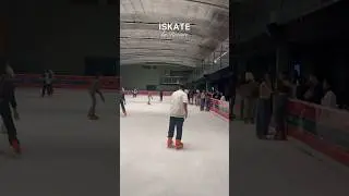 Iskate by Roseate⛸️#ice #iceskating #iskate #ambiencemallgurgaon #trendingshorts #skate #snow #like