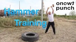 Hammer Reifen Training für Explosion, Koordination und Schlagkraft.