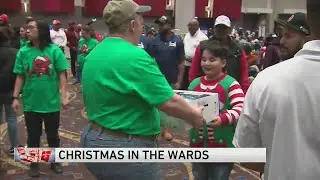 Christmas magic fills McCormick Place during annual Christmas in the Wards event