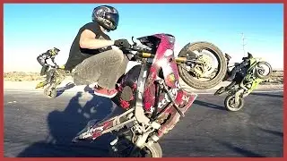 MOTORCYCLE STUNTS In Desert Of LAS VEGAS NO HANDED WHEELIES 2016
