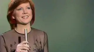 Cilla Black - Something Tells Me (Almighty Remix)